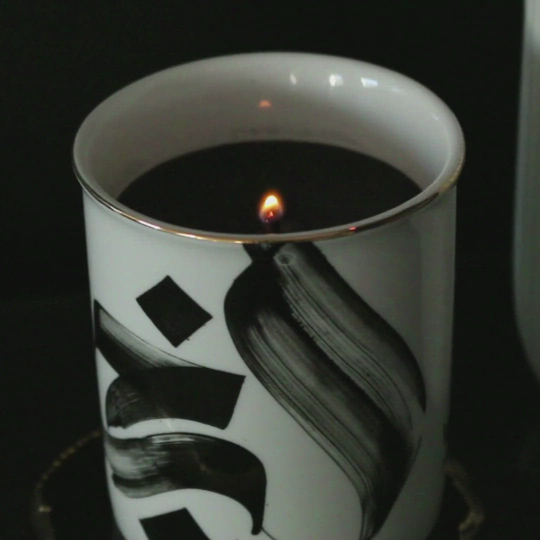 Velvet Rose and Oud - Limited Edition Luxury Scented Candle
