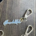 Load image into Gallery viewer, Alhamdulillah Gold Plated Hard Enamel Black Keyring by Safar London
