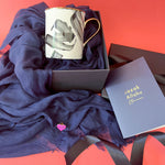 Load image into Gallery viewer, Al-Hub Calligraphy Mug, Hijab &amp; Hub Heart Pin Gift Set
