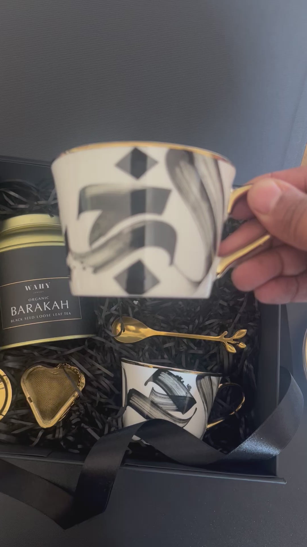 Tea Lovers - Gift Set, Tea Cups, tea spoons, infuser and loose leaf tea