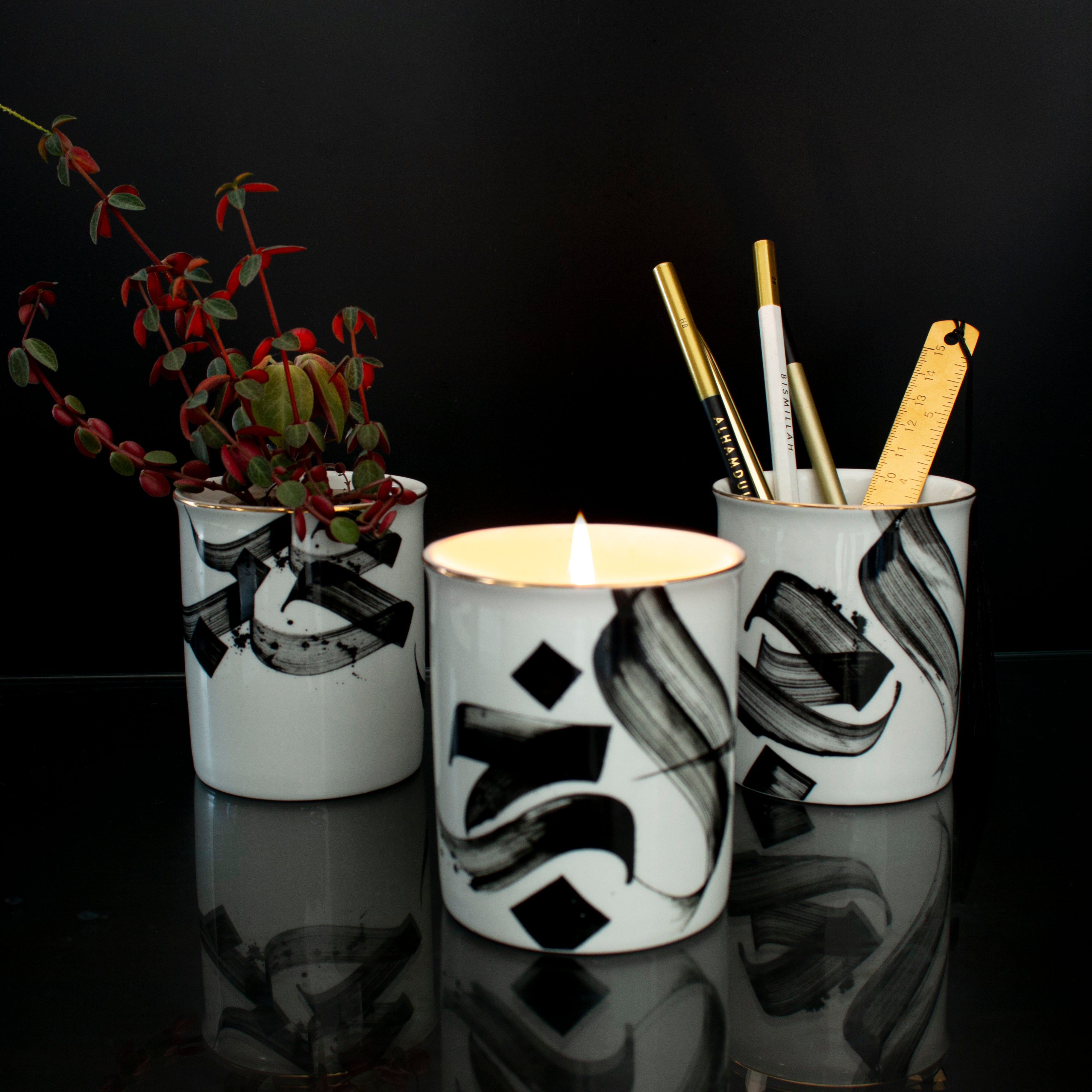 Velvet Rose and Oud - Limited Edition Luxury Scented Candle